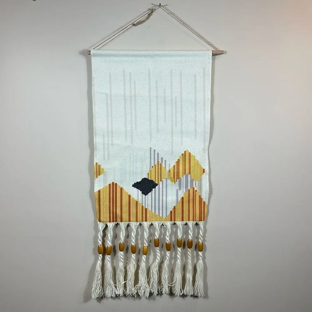 Macrame Wall Hanging Hand-Woven Tassel Tapestry Decoration Indoor Outdoor